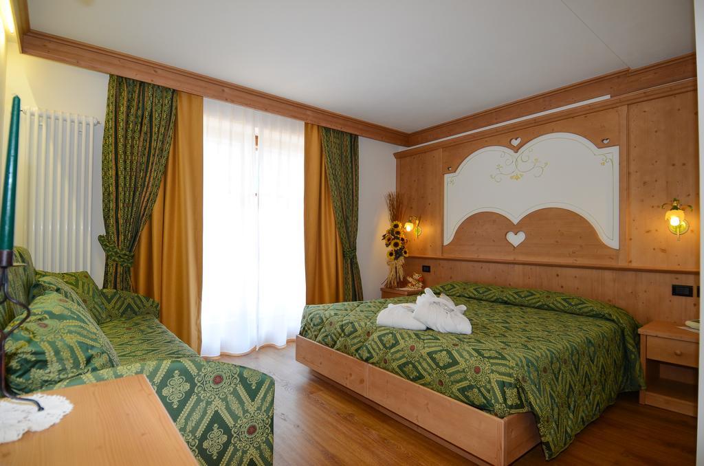 Hotel Stella Alpina Моена Екстериор снимка